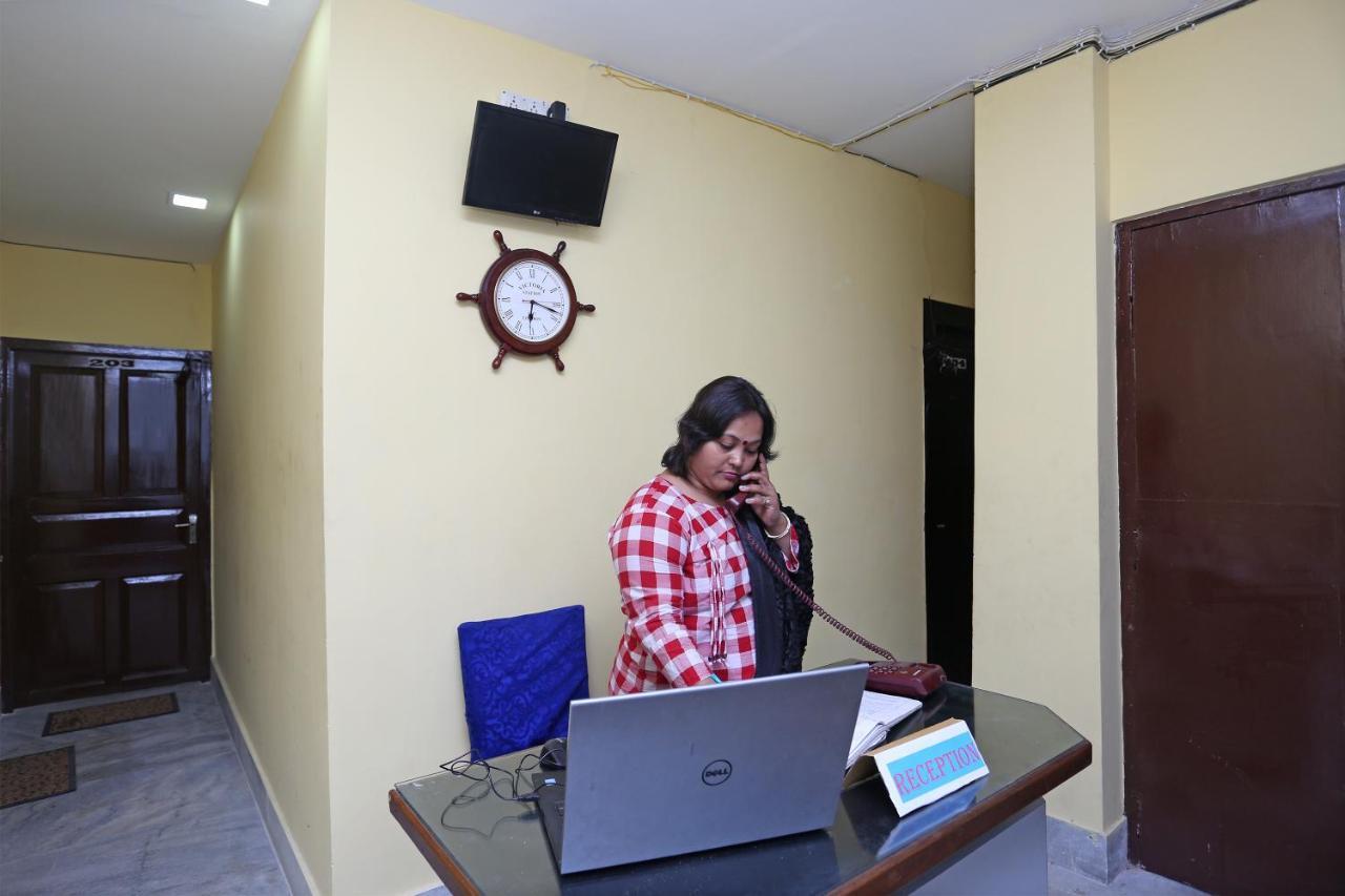Oyo 28291 Akash Ganga Hotel Kolkata